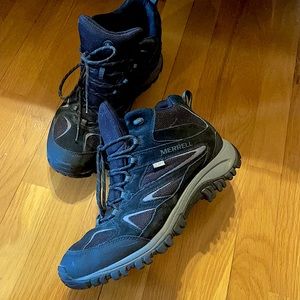 MENS MERRILL HIKING BOOTS SIZE 11